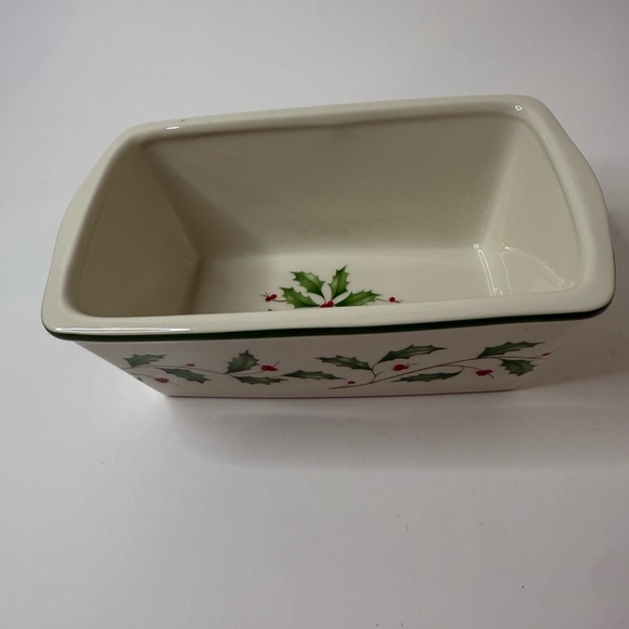 Lenox Holly Motif Porcelain Loaf Pan - Picture 1 of 7